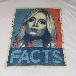 XL Kayleigh McEnany Facts T-shirt